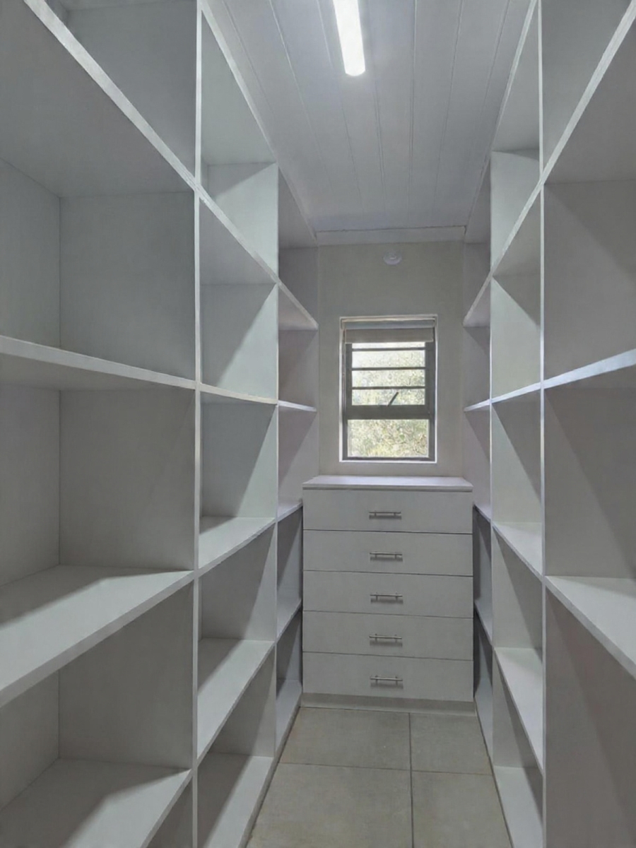 3 Bedroom Property for Sale in Stilbaai Wes Western Cape